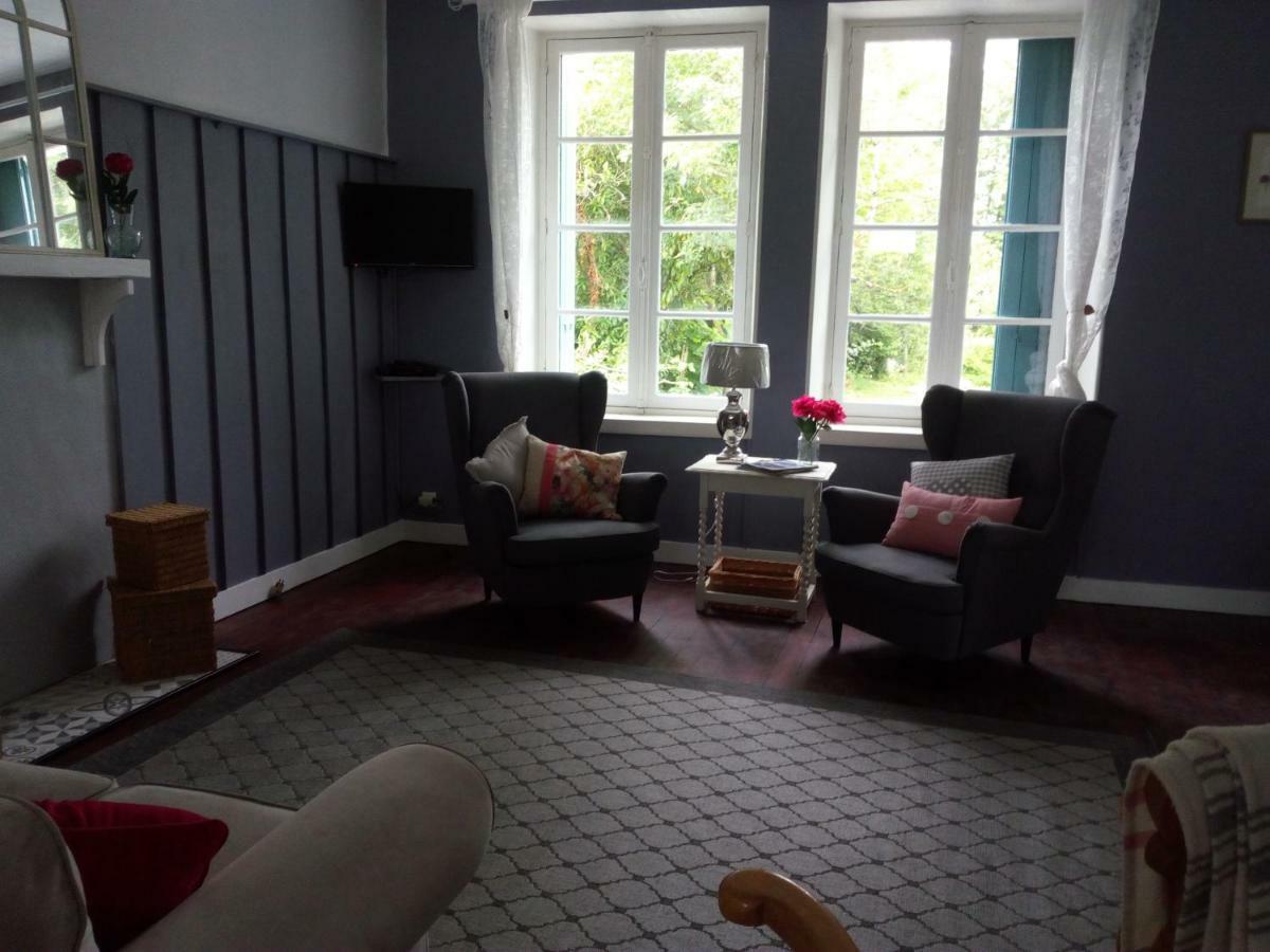 Bed and Breakfast Le Fagnard Chalais  Exterior foto
